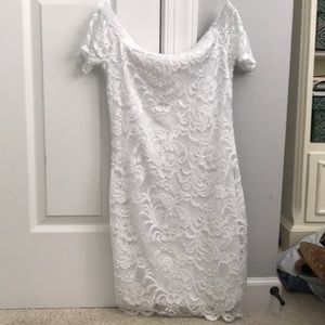 White lace bodycon dress
